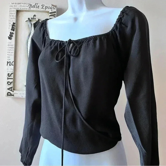 TOBI Black Cropped Wrap Top Size L - Picture 3 of 9